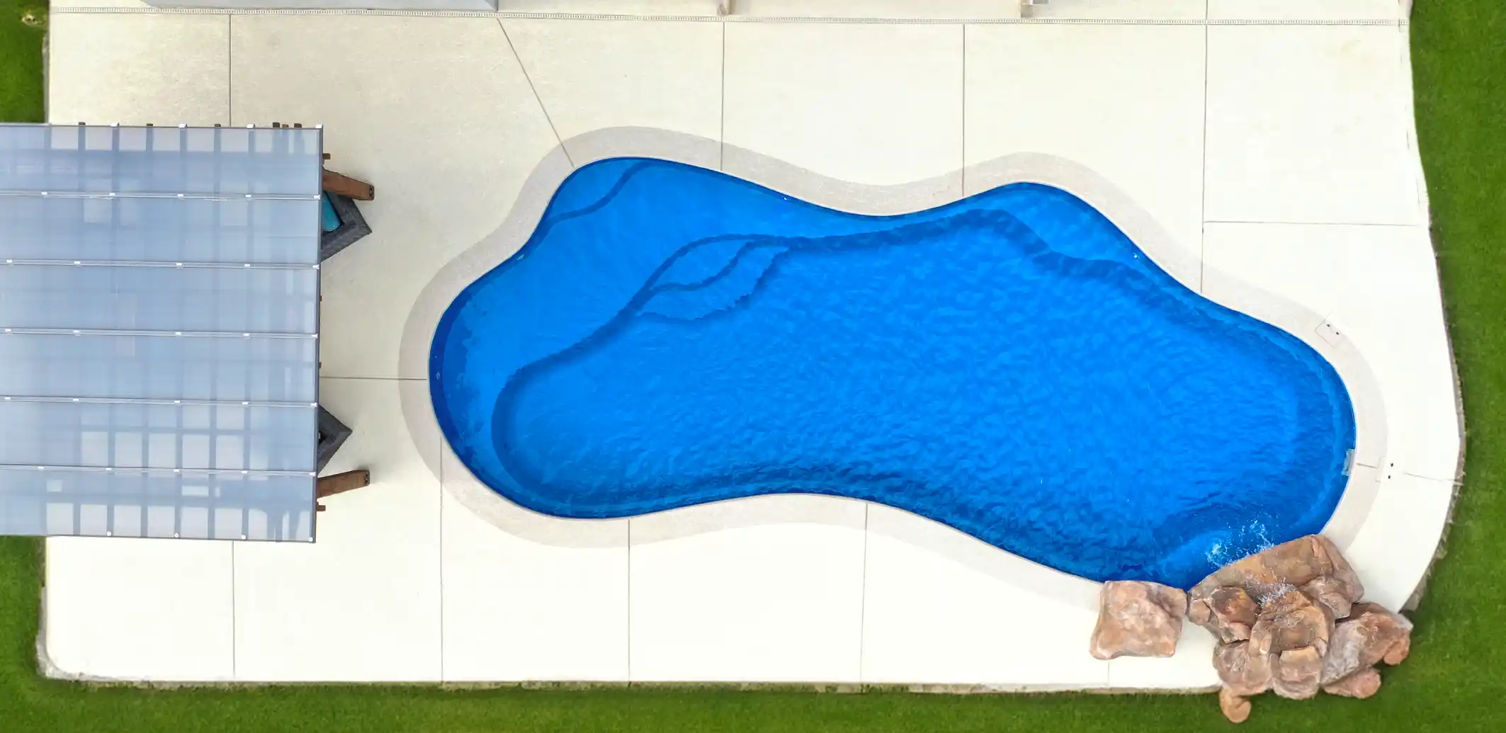 Key Features of the Eden Backyard Fiberglass Pool Design