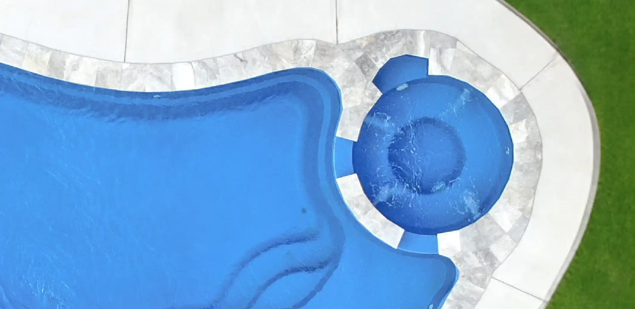 Key features of the Serene backyard pool