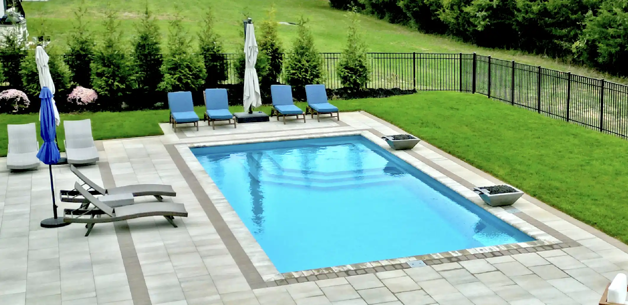 Key Features of the Vogue backyard fiberglass pool